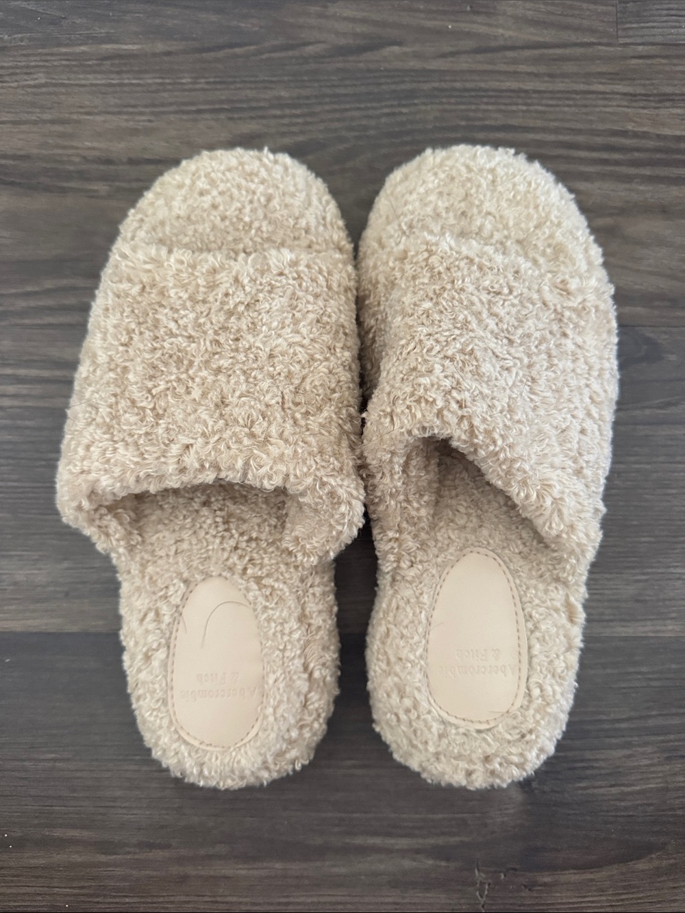 Abercrombie & Fitch Cream Plush Shearling Slide